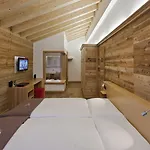 Otel Relais & Chateaux Schoenegg 4*