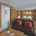 Relais & Chateaux Schoenegg Otel