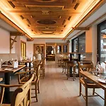 Relais & Chateaux Schoenegg Otel