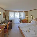 Otel Relais & Chateaux Schoenegg 4*