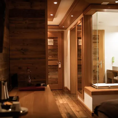 Relais & Chateaux Schoenegg 4* 采尔马特