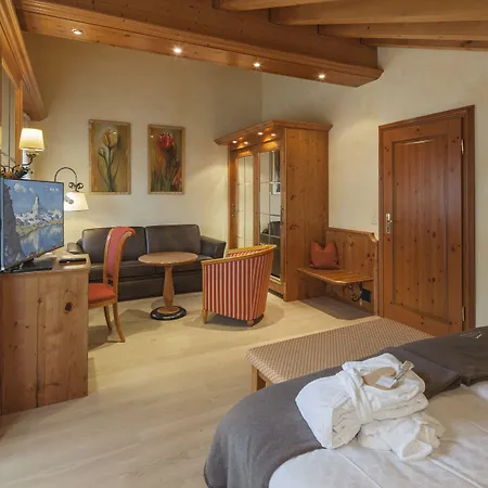 Готель Relais & Chateaux Schoenegg 4*