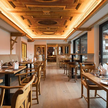 Relais & Chateaux Schoenegg Готель