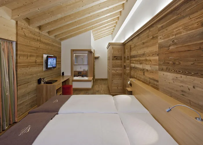 Отель Relais & Chateaux Schoenegg 4*