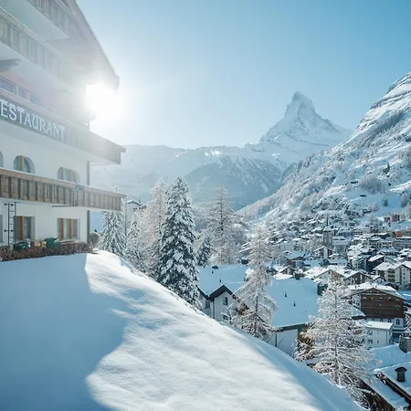 Relais & Chateaux Schoenegg فندق زيرمات
