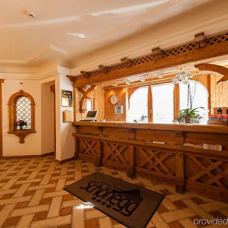 Relais & Chateaux Schoenegg فندق