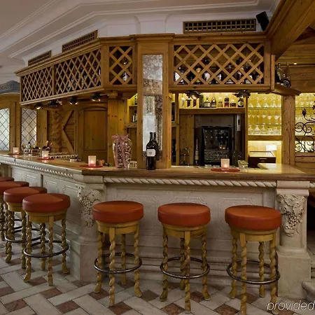 فندق Relais & Chateaux Schoenegg زيرمات